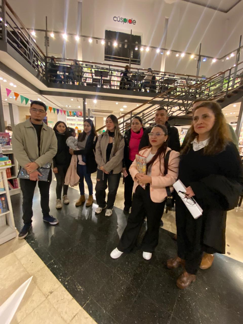 Café Literario en la Librería