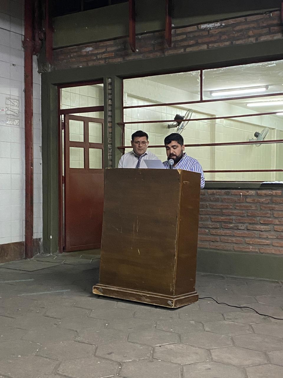 Día del Trabajador y la Const.