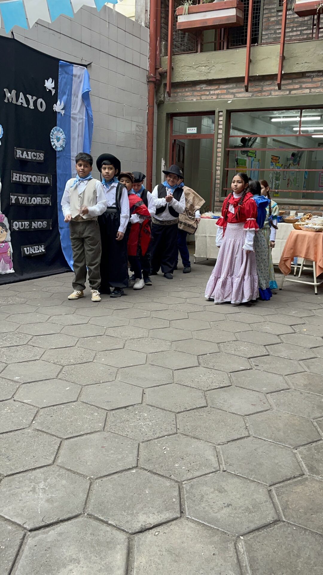 Muestras 25 de mayo