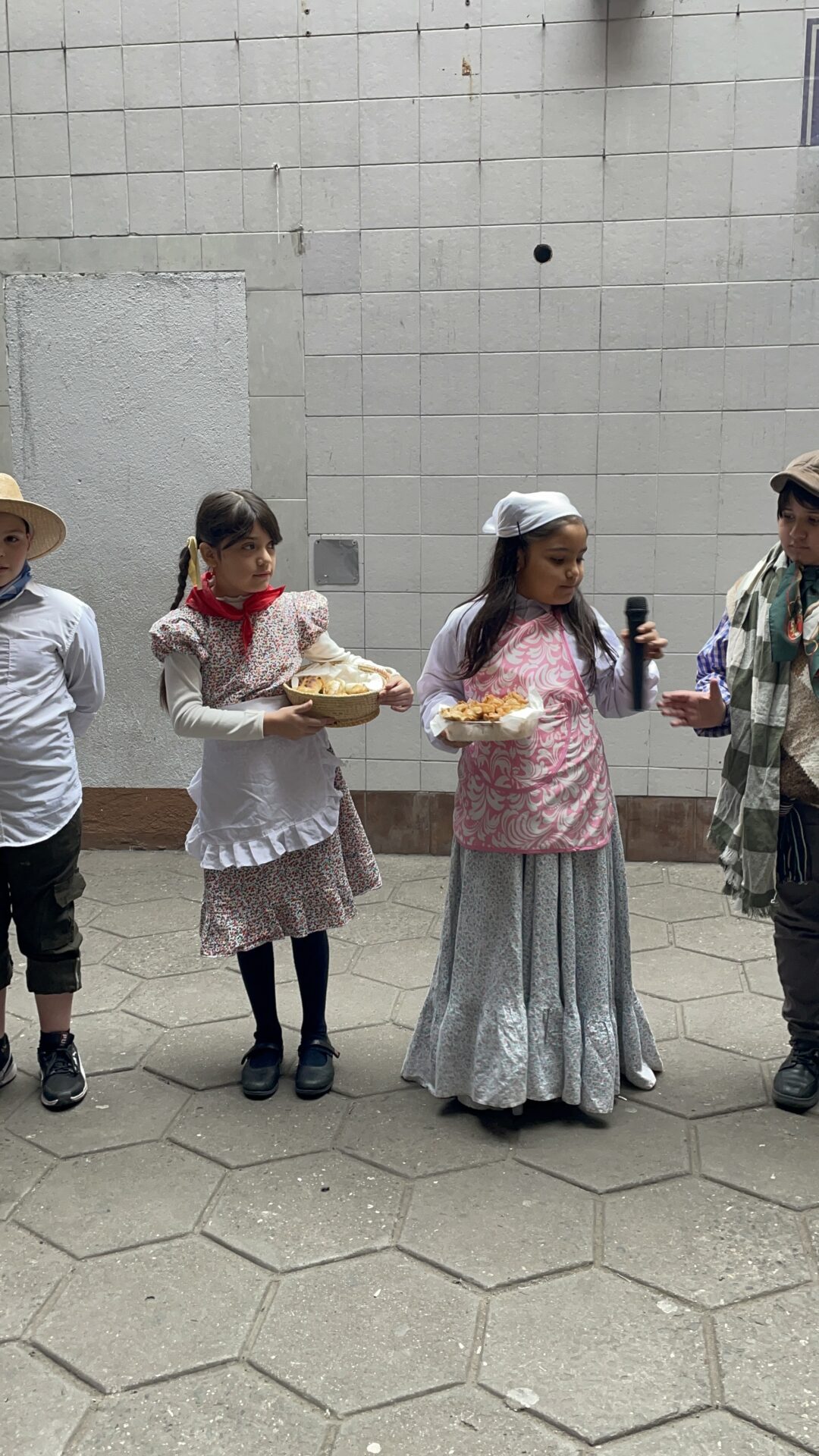 Muestras 25 de mayo