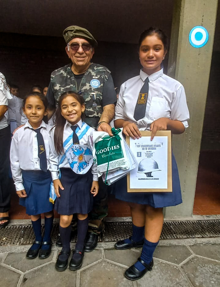 Visita ex combatiente y acto